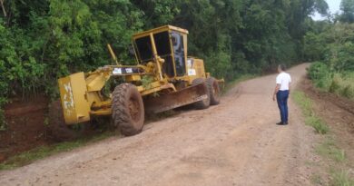 Governo de Mondaí realiza manutenções na estrada Beira Rio
