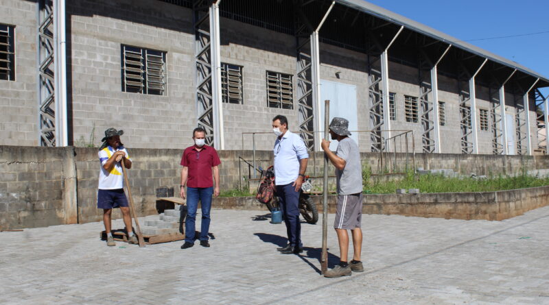 Obras com investimento de mais de R$ 230 Mil acontecem nas Escolas Municipais de Mondaí