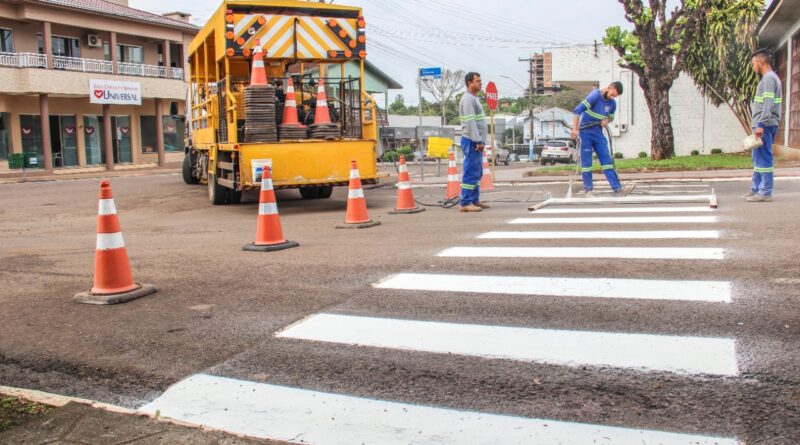 Faixas de Sinalização de Trânsito são Revitalizadas em Mondaí