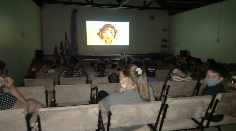 Mês da criança em Mondaí encerra com Cine Kids