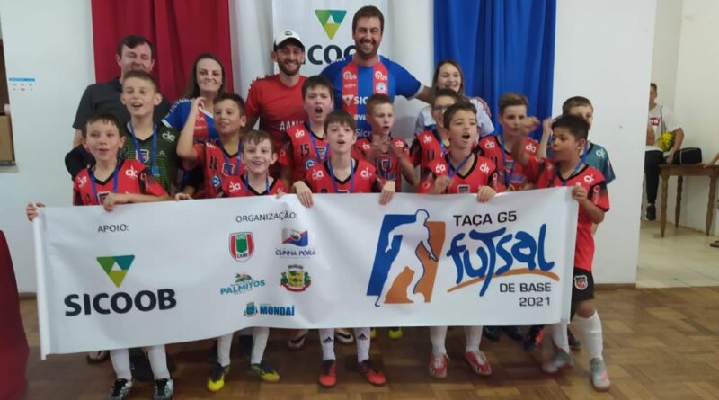 Equipes de futsal de base representam Mondaí na Taça G5