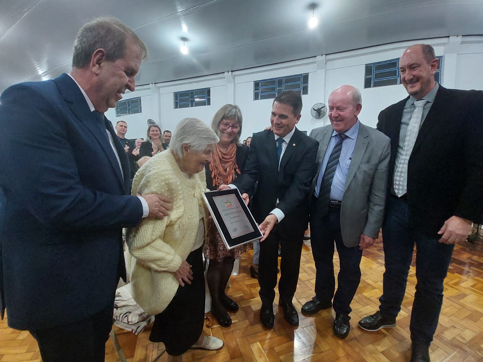 Lydia Balmer Lehrbach, pioneira de Mondaí está com 101 anos.
