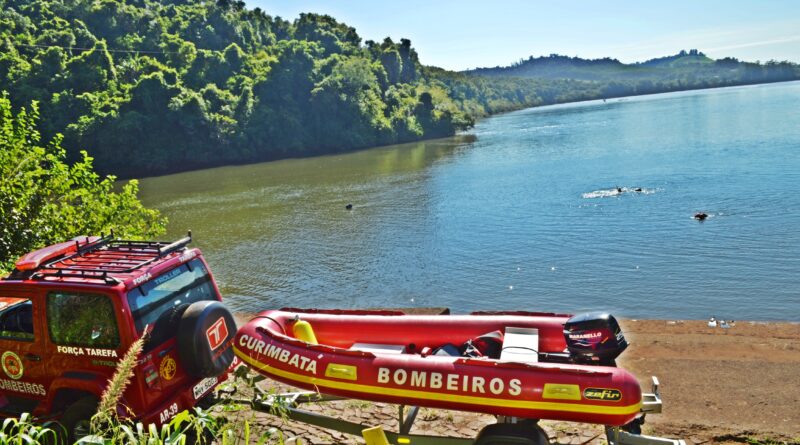 Vistoria realizada no local de banho da área de lazer pelo 12º Batalhão de Bombeiro Militar