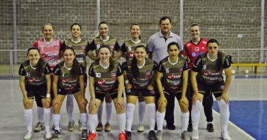 Equipe de Futsal feminino disputa pela Copa Ric Record