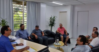 Diretoria da Associação São Jorge de Linha Catres visitam Administração Municipal