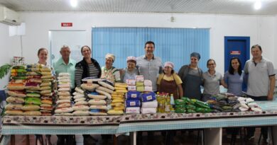 Escola Especial raio de Sol de Mondaí recebe alimentos não perecíveis doados pelas entidades inscritas no JAMO