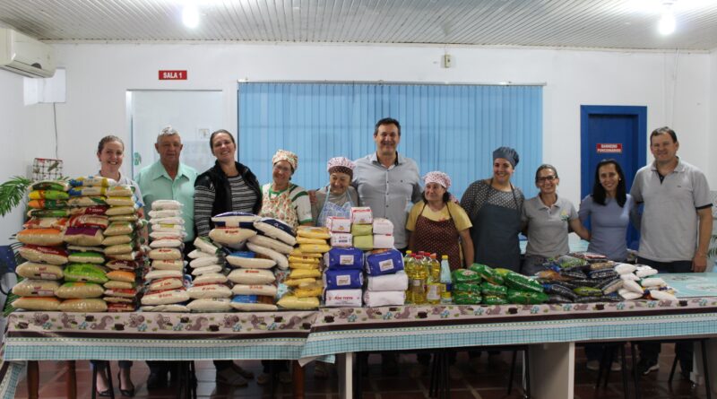 Escola Especial raio de Sol de Mondaí recebe alimentos não perecíveis doados pelas entidades inscritas no JAMO