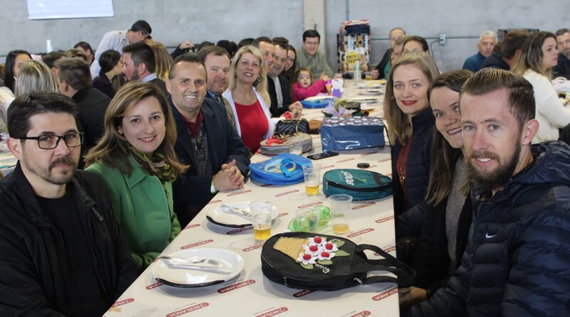 Administração Municipal de Mondaí marca presença na 15ª Festa da Carne Suína