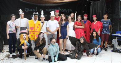 Escola Gessy Spier Averbeck realiza projeto “Teatro na Escola”