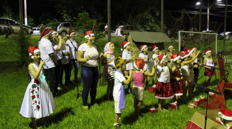 A Magia do Natal encanta os moradores do Bairro Antas
