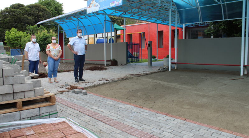 Escolas da Rede Municipal de Ensino de Mondaí recebem Obras de Infraestrutura, Novos Equipamentos em Geral