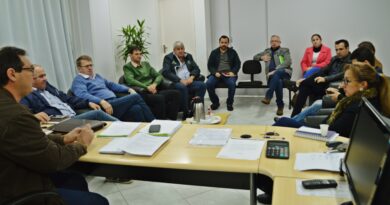 Administração Municipal se reune com representantes da Defesa Civil e outras entidades do município