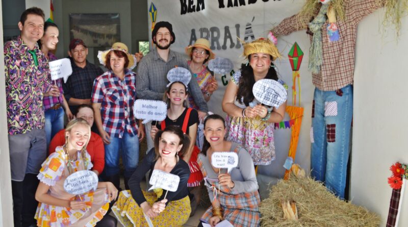 Equipe do CAPS organiza festa junina