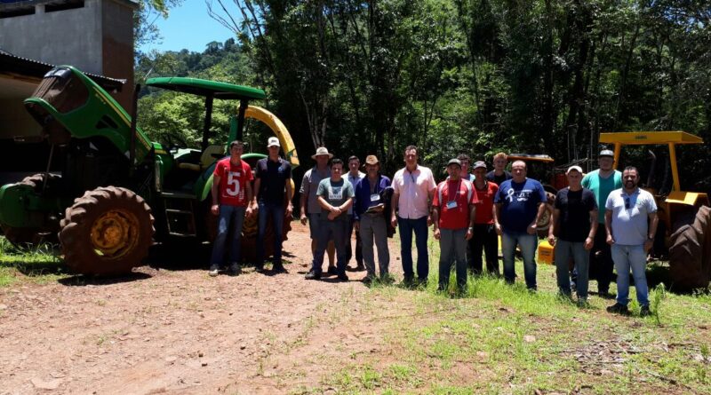 Prefeito Valdir Rubert acompanha curso de capacitação para produtores rurais