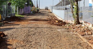 Obras de melhorias acontecem na rua Ipanema, no bairro Capivara