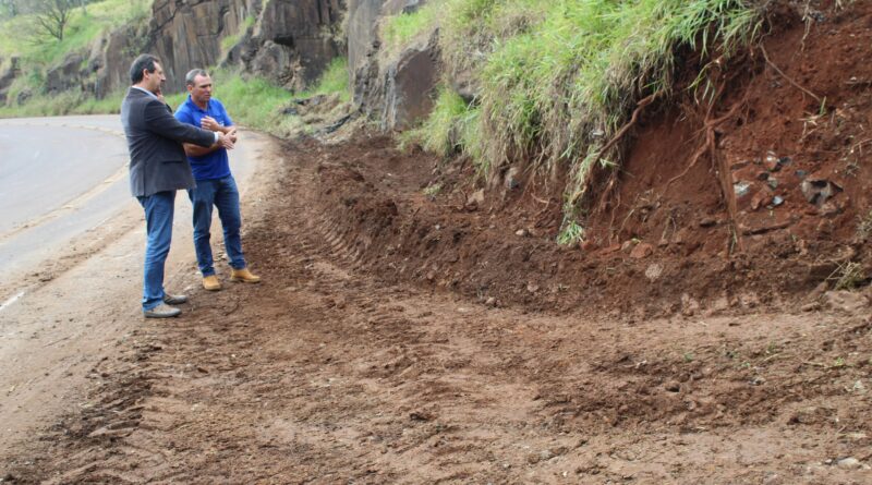 Prefeito Valdir Rubert realiza nas obras que estão sendo realizadas pelo DRM