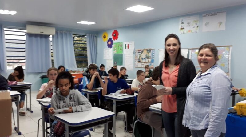 Secretaria Municipal de Saúde realiza palestra sobre Higienização Bucal na Escola Gessy Spier Averbeck