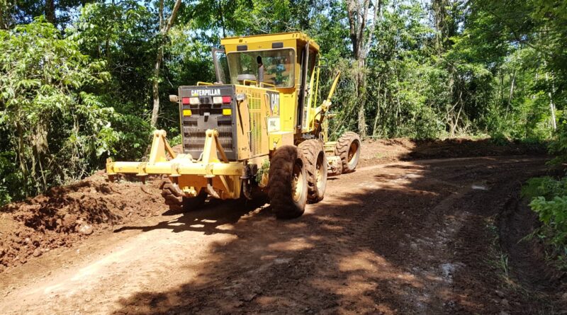 Secretaria Municipal de Obras, Urbanismo e Serviços Públicos realiza recuperação das estradas Municipais