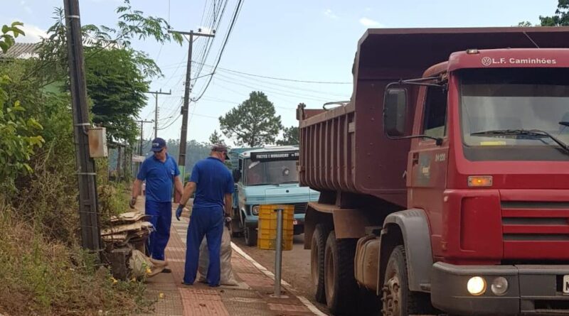 Governo de Mondaí realiza Mutirão de Recolha de Lixos e Entulhos para evitar a proliferação do Aedes Aegypti