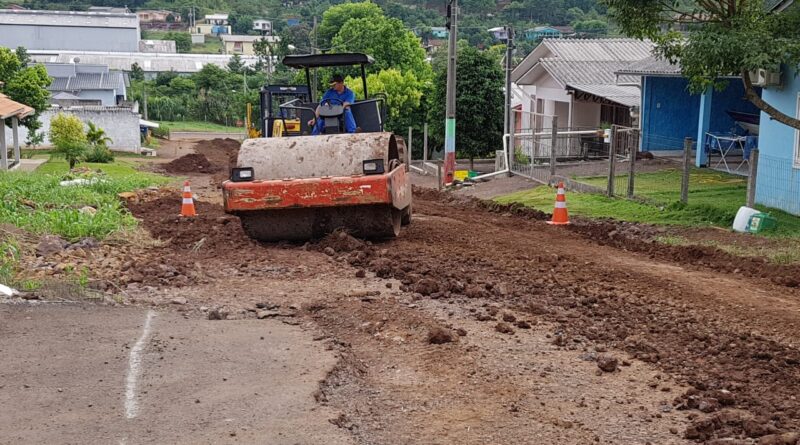 Governo de Mondaí inicia preparativos para Pavimentação com Pedras Irregulares da Rua Mina Fritz