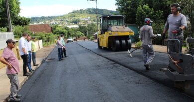 Governo de Mondaí realiza Asfaltamento em Três novas Ruas da Cidade