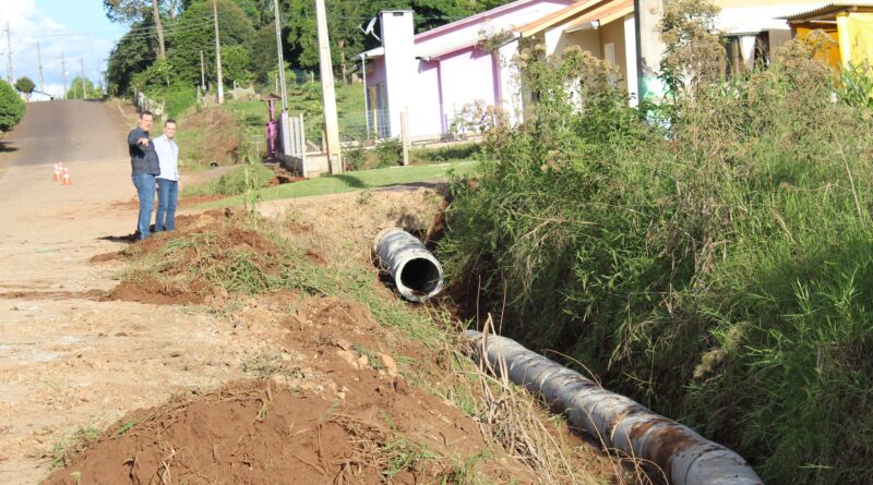 Iniciam Preparativos para Calçamento da Avenida do Engenho no Bairro Capivara