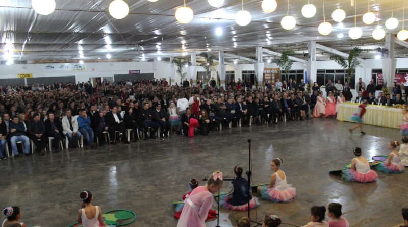 Abertura Oficial da 17ª Festa da Fruta supera expectativas de público